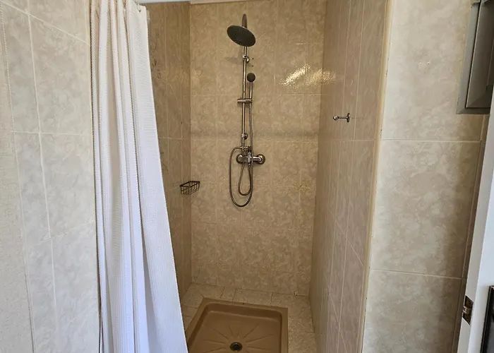 Altomira בית נופש דניה